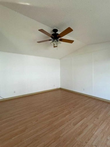 10615 99, High Level, AB - Indoor Photo Showing Other Room