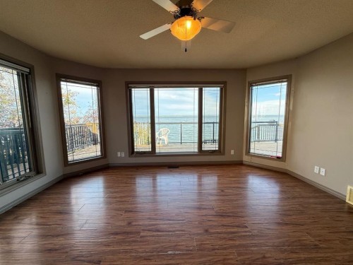 81 Peace River Avenue, Joussard, AB - Indoor Photo Showing Other Room
