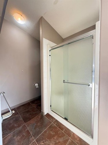 81 Peace River Avenue, Joussard, AB - Indoor