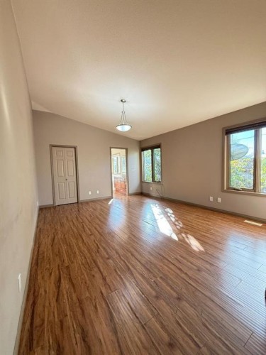 81 Peace River Avenue, Joussard, AB - Indoor Photo Showing Other Room