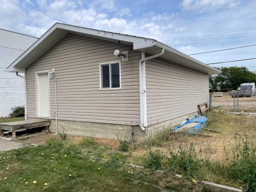 10908 102 Avenue, Fairview, AB - Outdoor With Exterior