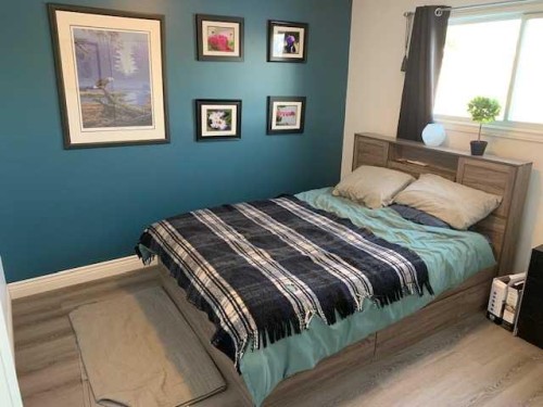 4314 54 Street, Grimshaw, AB - Indoor Photo Showing Bedroom
