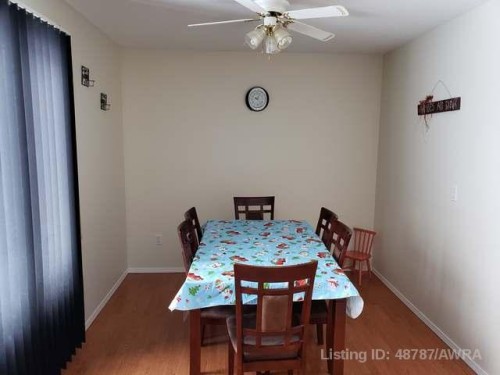 10850 98 Ave, Grande Cache, AB - Indoor Photo Showing Dining Room