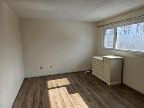 27 97 Avenue, Grande Cache, AB - Indoor Photo Showing Other Room