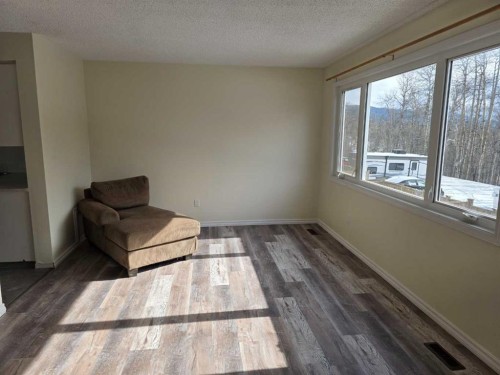 27 97 Avenue, Grande Cache, AB - Indoor Photo Showing Other Room
