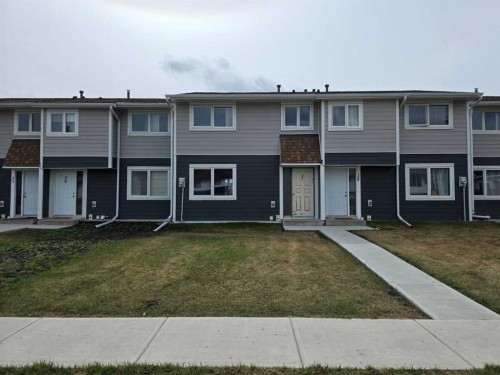 37 97 Avenue, Grande Cache, AB - Outdoor With Facade