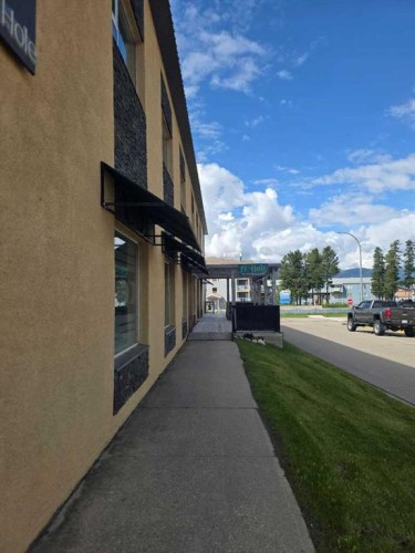1800 Pine Plaza, Grande Cache, AB 