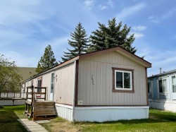 7824 97 Avenue  Peace River, AB T8S 1W4
