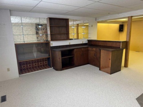 8005 94 Street, Peace River, AB - Indoor