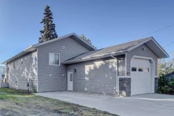 9812 108 Avenue  Grande Prairie, AB T8V 1N6