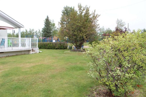 503 5Th Avenue Ne, Manning, AB - Outdoor With Deck Patio Veranda