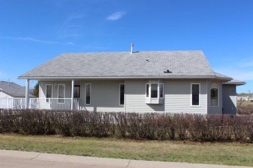 503 5Th Avenue Ne, Manning, AB - Outdoor With Deck Patio Veranda