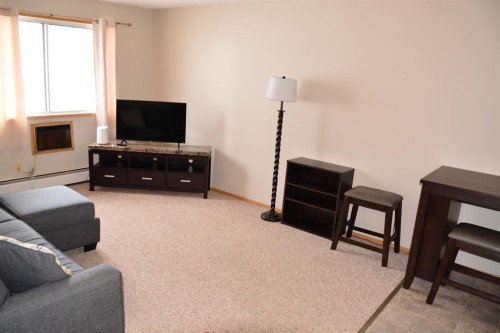 101-215-10118 100 Avenue, Peace River, AB - Indoor