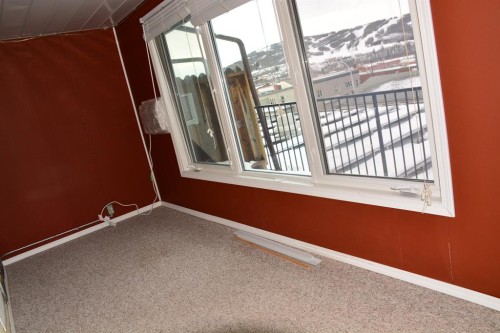 101-215-10118 100 Avenue, Peace River, AB - Indoor Photo Showing Other Room