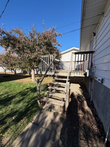 10926 93 St, Peace River, AB - Outdoor