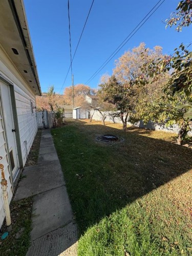 10926 93 St, Peace River, AB - Outdoor