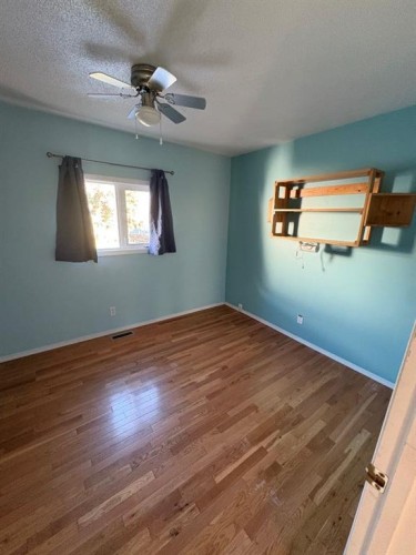 10926 93 St, Peace River, AB - Indoor Photo Showing Other Room