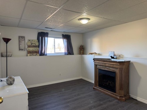 11632 120 Avenue Close, Fairview, AB - Indoor