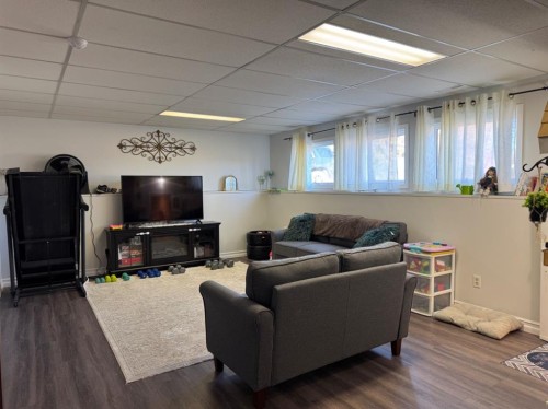 11632 120 Avenue Close, Fairview, AB - Indoor