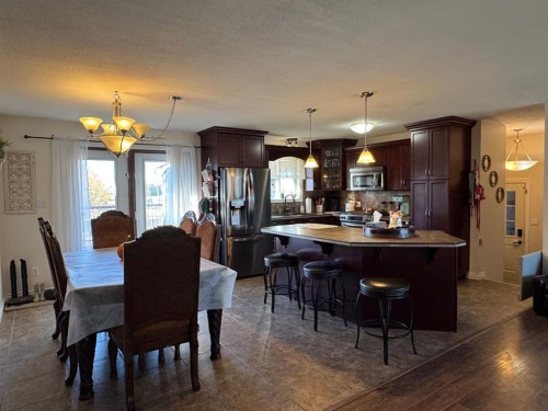 11632 120 Avenue Close, Fairview, AB - Indoor Photo Showing Other Room