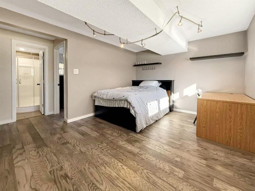 10530 98Th Avenue, Grande Cache, AB - Indoor Photo Showing Bedroom