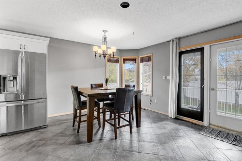 10659 81 Avenue, Grande Prairie, AB - Indoor Photo Showing Dining Room