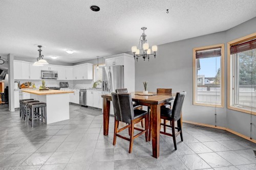 10659 81 Avenue, Grande Prairie, AB - Indoor Photo Showing Dining Room