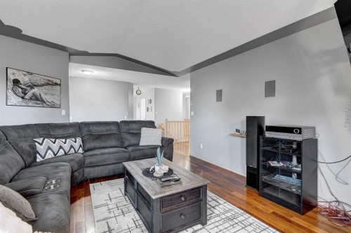 10659 81 Avenue, Grande Prairie, AB - Indoor Photo Showing Living Room