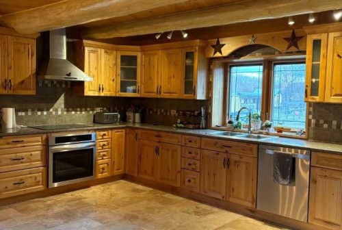 21317-669 Highway, Rural Greenview No. 16, M.D. Of, AB - Indoor Photo Showing Kitchen With Double Sink