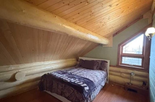 21317-669 Highway, Rural Greenview No. 16, M.D. Of, AB - Indoor Photo Showing Bedroom