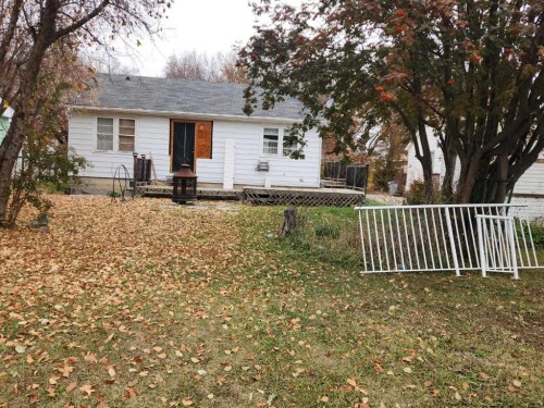 4913-57 Ave ., High Prairie, AB - Outdoor