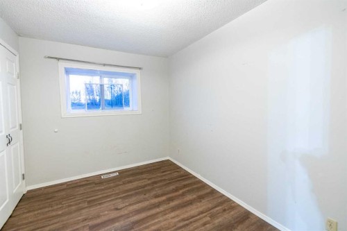 5702 44 Ave, Fort Vermilion, AB - Indoor Photo Showing Other Room
