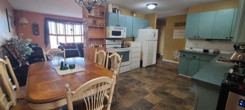 4601 50 Avenue, Grimshaw, AB - Indoor