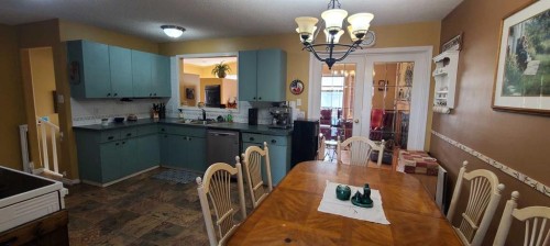 4601 50 Avenue, Grimshaw, AB - Indoor Photo Showing Dining Room