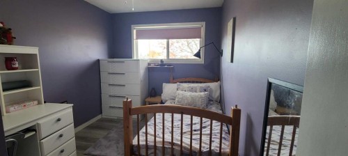 4601 50 Avenue, Grimshaw, AB - Indoor Photo Showing Bedroom