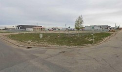 8906 109 Street Street  Grande Prairie, AB T8V 4W4