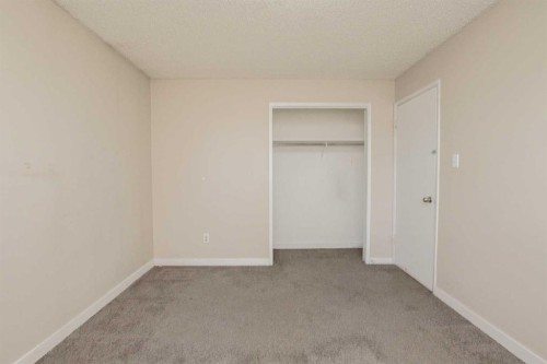 8115 94 Street, Grande Prairie, AB - Indoor Photo Showing Other Room