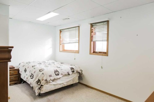 722055 Range Road 43, Rural Grande Prairie No. 1, County Of, AB - Indoor Photo Showing Bedroom
