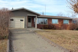 800 2nd Street SE Manning, AB T0H 2M0