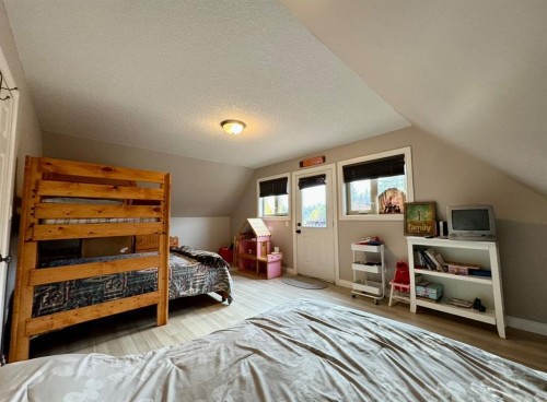 125 Monias Drive, Rural Big Lakes County, AB - Indoor Photo Showing Bedroom