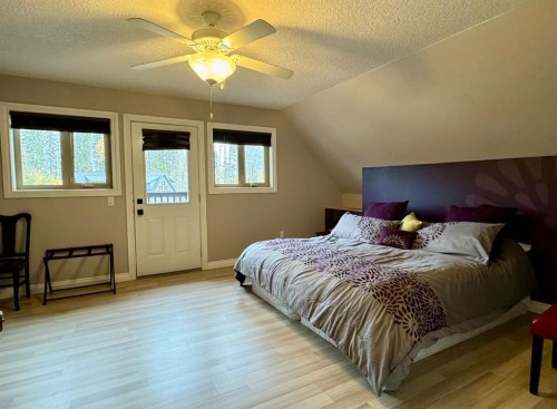 125 Monias Drive, Rural Big Lakes County, AB - Indoor Photo Showing Bedroom