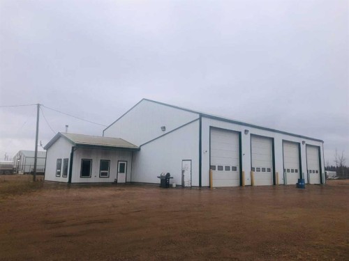 11816 95 Street, High Level, AB 