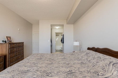 404-12310 102 Street, Grande Prairie, AB - Indoor Photo Showing Bedroom