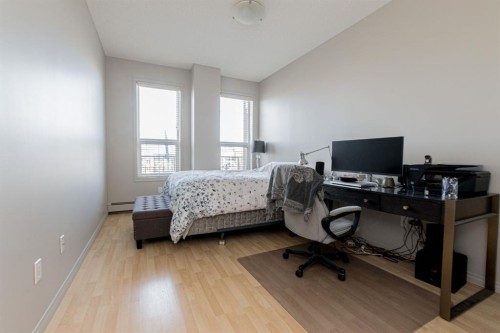 404-12310 102 Street, Grande Prairie, AB - Indoor Photo Showing Bedroom