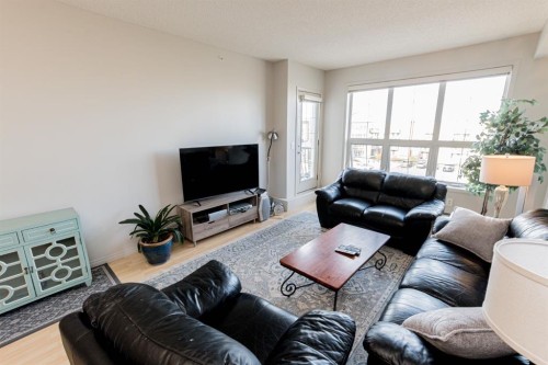 404-12310 102 Street, Grande Prairie, AB - Indoor Photo Showing Living Room