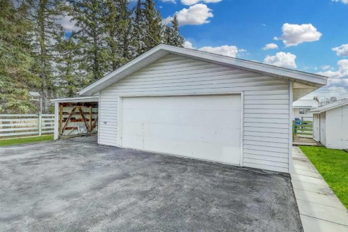 103 11A Street, Beaverlodge, AB - Outdoor
