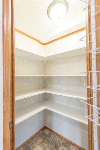 10509 110 Ave, La Crete, AB - Indoor With Storage