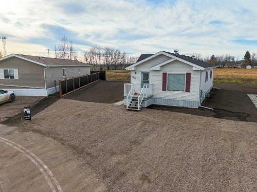 10509 110 Ave, La Crete, AB - Outdoor