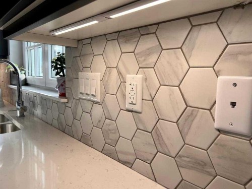 11-1049 Alberta Avenue, Debolt, AB - Indoor