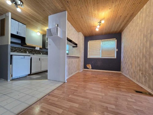 25 Huston Drive, Grimshaw, AB - Indoor